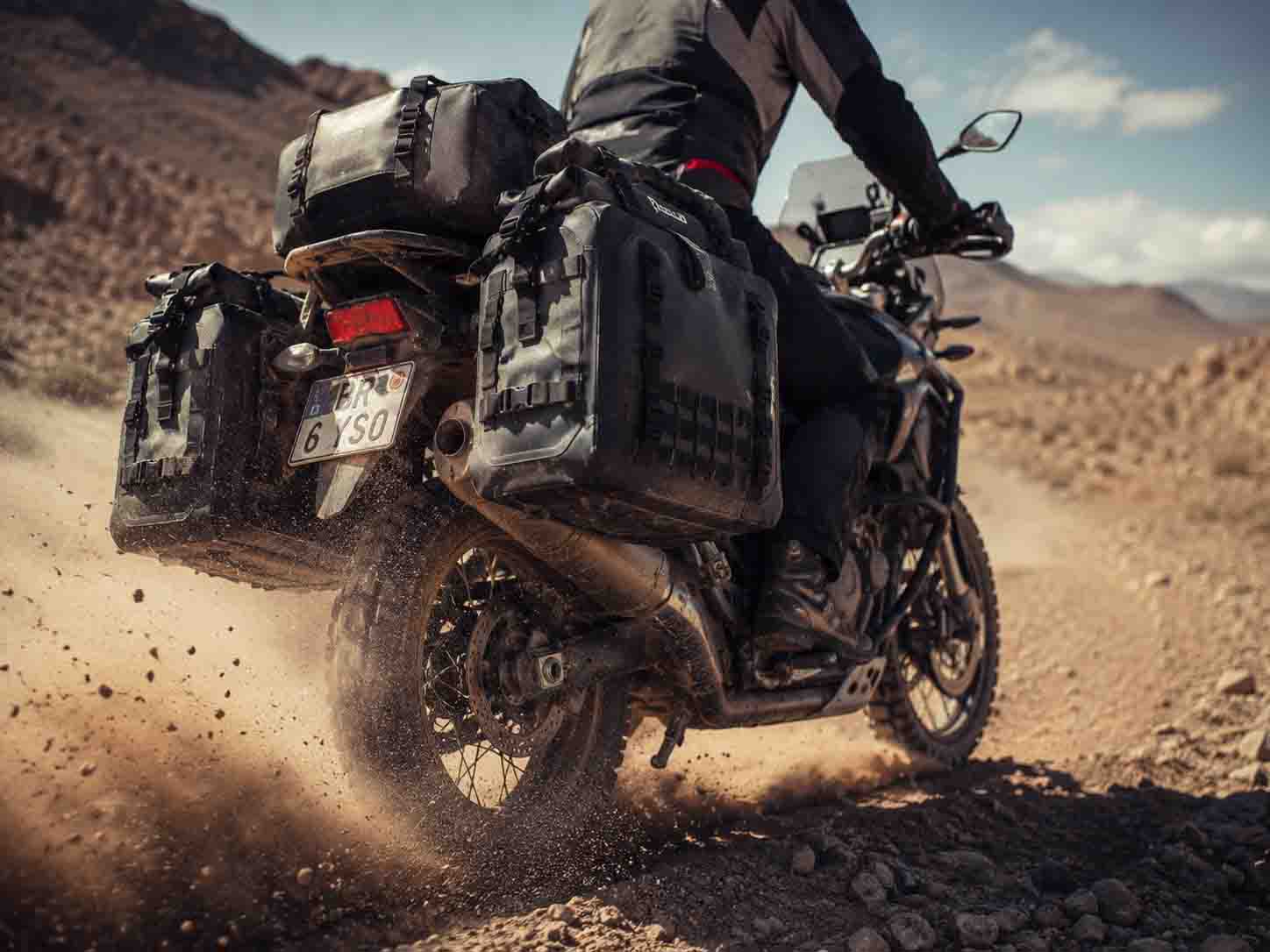Ingénierie pour les extrêmes : bagages de moto étanches OEM qui survivent à l'accident