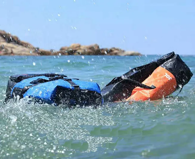 Les sacs secs flottent-ils ?